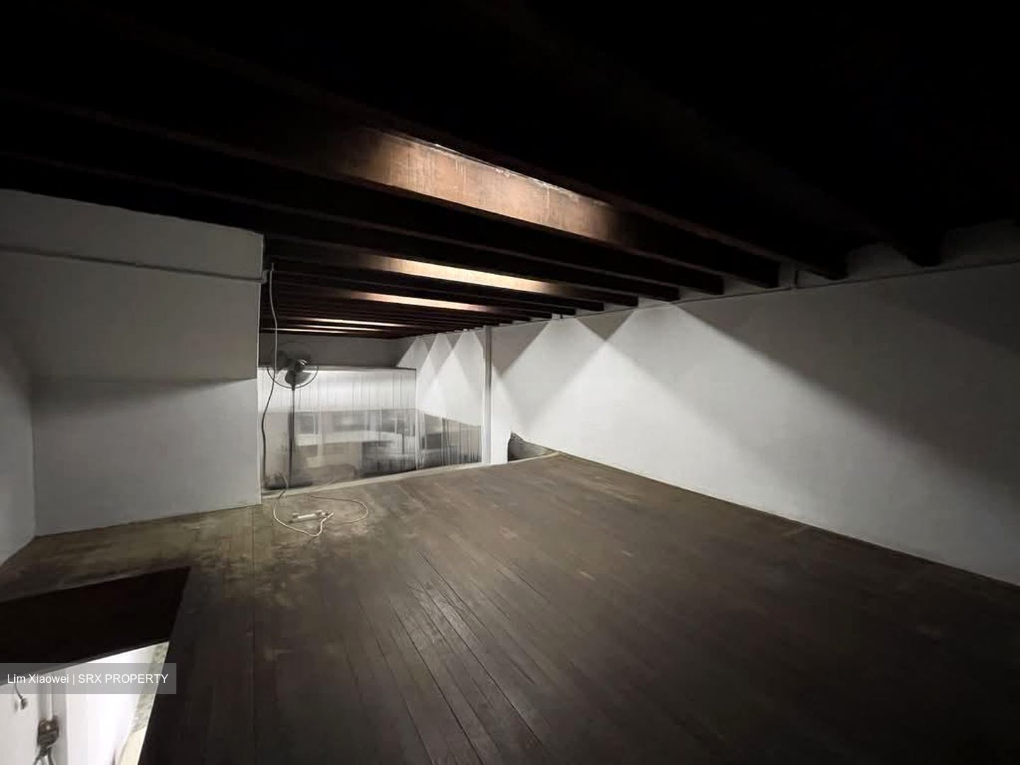 Kitchener Road (D8), Office #571672611